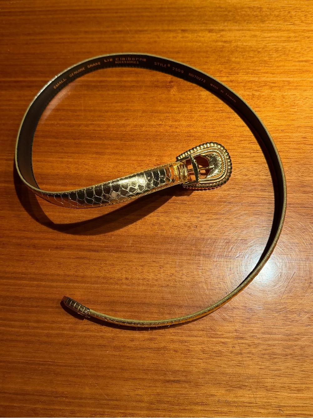 Vintage Claiborne Metallic Gold Snakeskin Textured Buckle Belt||Sz S-32